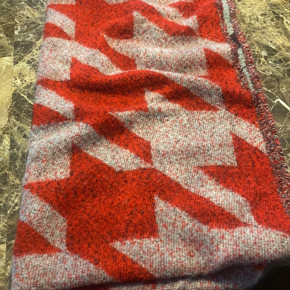 Scarf - Picture 2 of 5